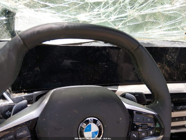 BMW 330I 2025 3MW69CW06S8E92998 Image 7
