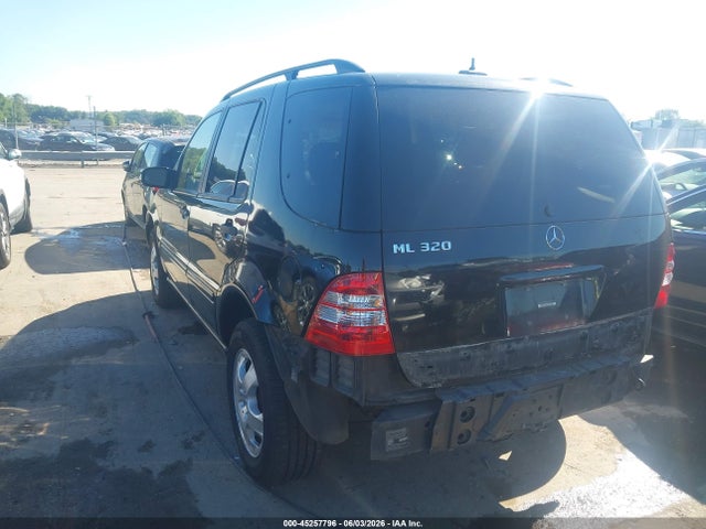 45257796 :رقم المزاد ، 4JGAB54E22A316414 vin ، 2002 Mercedes-benz Ml 320 مزاد بيع