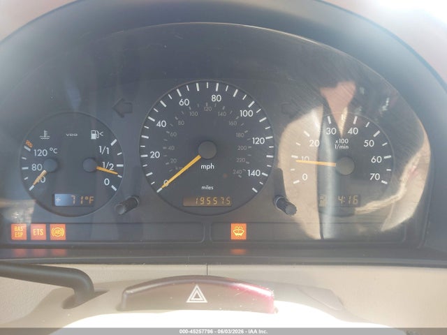 45257796 :رقم المزاد ، 4JGAB54E22A316414 vin ، 2002 Mercedes-benz Ml 320 مزاد بيع