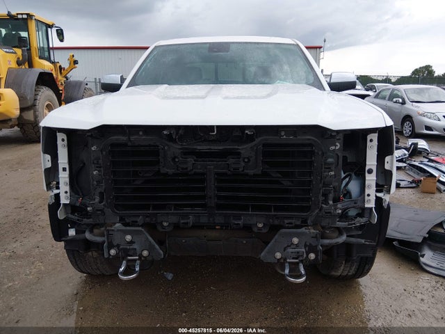 3GCUKTEJ8JG145105 Chevrolet Silverado 1500 High Country