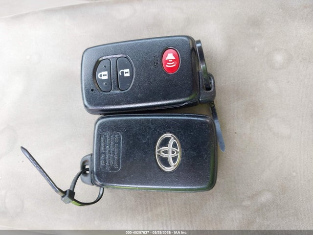 Продажа на аукционе авто 2010 Toyota Prius Iii, vin: JTDKN3DU5A0230711, номер лота: 45257837