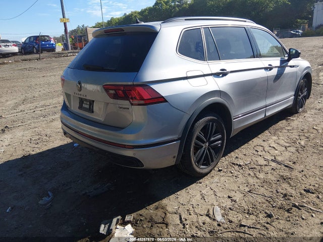 Aukcja sprzedaży 2022 Volkswagen Tiguan 2.0t Se R-line Black, vin: 3VV8B7AX0NM011832, numer aukcji: 45257870