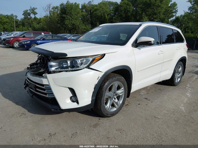 Продажа на аукционе авто 2018 Toyota Highlander Limited, vin: 5TDDZRFH6JS495232, номер лота: 45257888