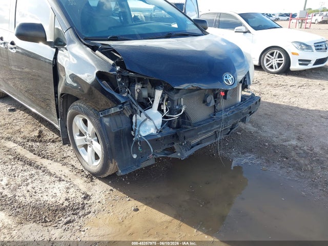 Aukcja sprzedaży 2017 Toyota Sienna L 7 Passenger, vin: 5TDZZ3DC3HS882552, numer aukcji: 45257975
