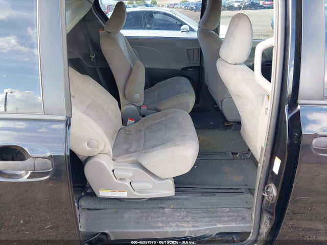 Aukcja sprzedaży 2017 Toyota Sienna L 7 Passenger, vin: 5TDZZ3DC3HS882552, numer aukcji: 45257975