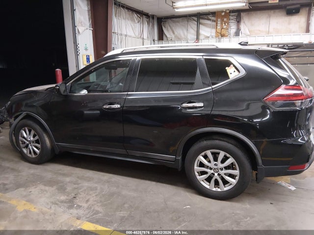 2018 Nissan Rogue Sv მანქანა იყიდება აუქციონზე, vin: KNMAT2MT2JP550806, აუქციონის ნომერი: 45257976