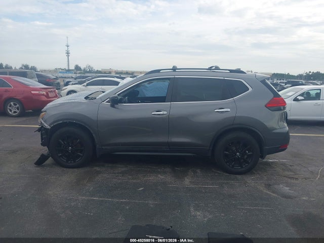 Продажа на аукционе авто 2017 Nissan Rogue Sv, vin: 5N1AT2MT1HC810545, номер лота: 45258016