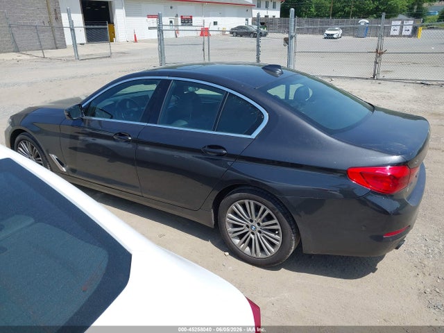 WBAJA7C52KG910743 BMW 530i Xdrive