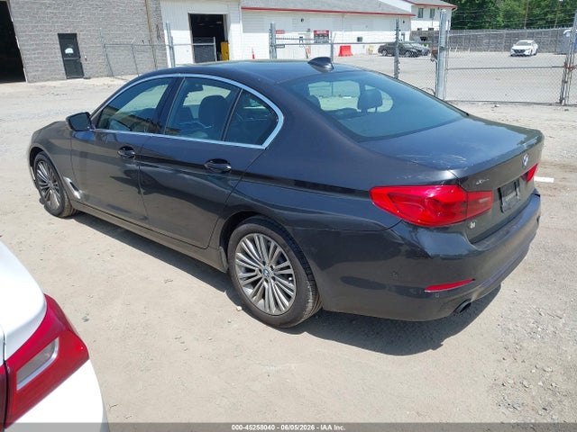 WBAJA7C52KG910743 BMW 530i Xdrive