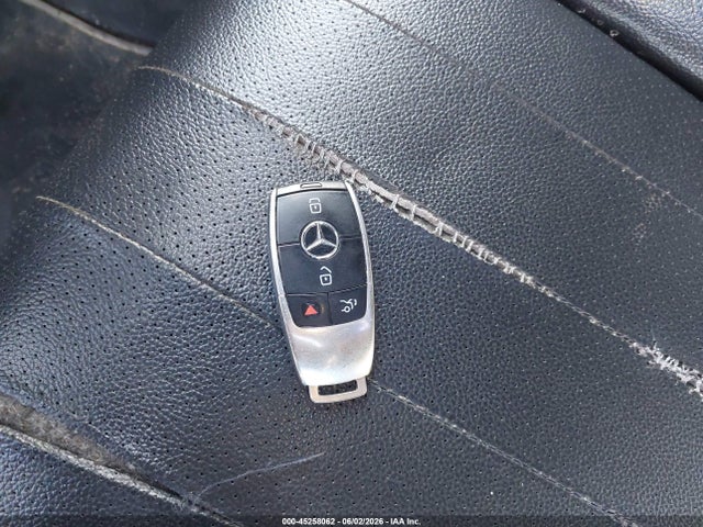 WDDZF4KBXHA167960 Mercedes-Benz E 300 4matic