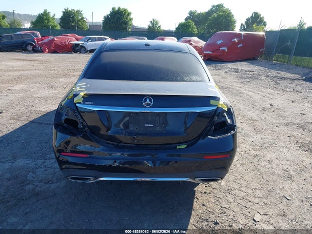WDDZF4KBXHA167960 Mercedes-Benz E 300 4matic