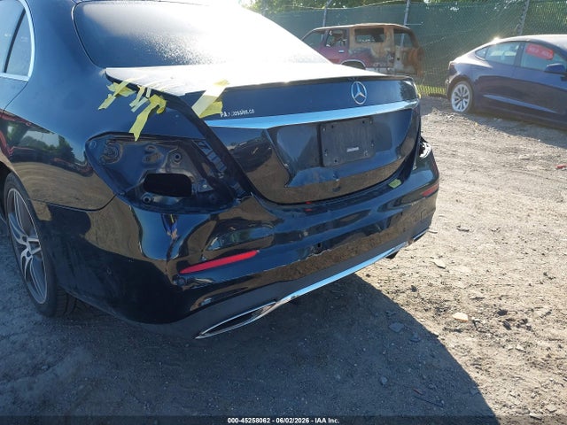 WDDZF4KBXHA167960 Mercedes-Benz E 300 4matic