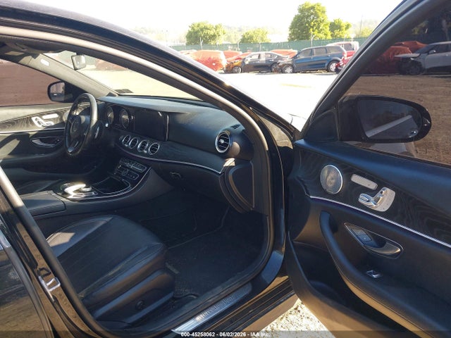 WDDZF4KBXHA167960 Mercedes-Benz E 300 4matic