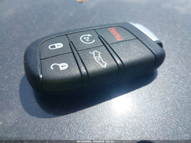 2015 Chrysler 200 S მანქანა იყიდება აუქციონზე, vin: 1C3CCCBG8FN528529, აუქციონის ნომერი: 45258084