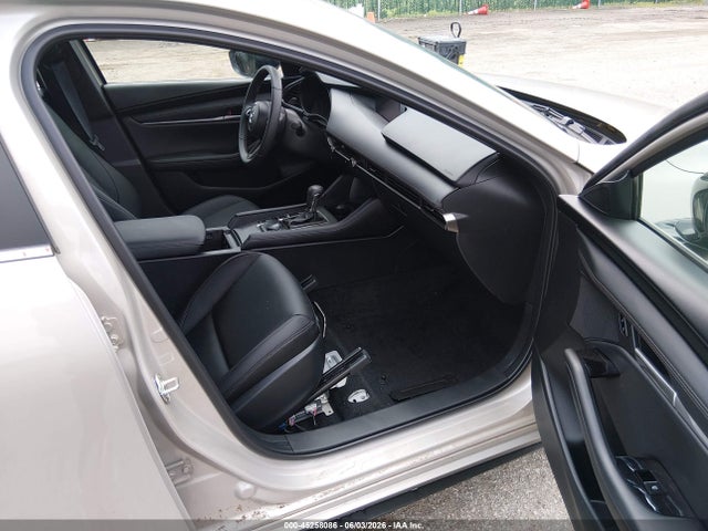 JM1BPAKL9T1851522 Mazda Mazda3 2.5 S Select Sport