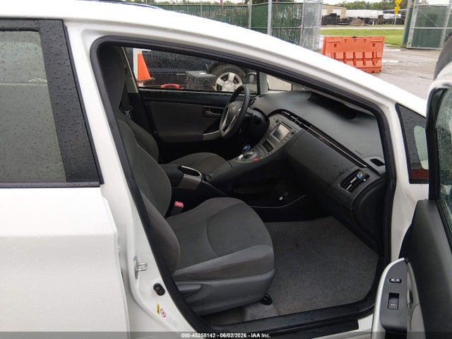 2013 Toyota Prius Three მანქანა იყიდება აუქციონზე, vin: JTDKN3DU5D5597857, აუქციონის ნომერი: 45258142