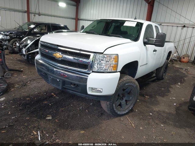 Auction sale of the 2008 Chevrolet Silverado 1500 Lt1, vin: 1GCEK19J68Z180187, lot number: 45258152