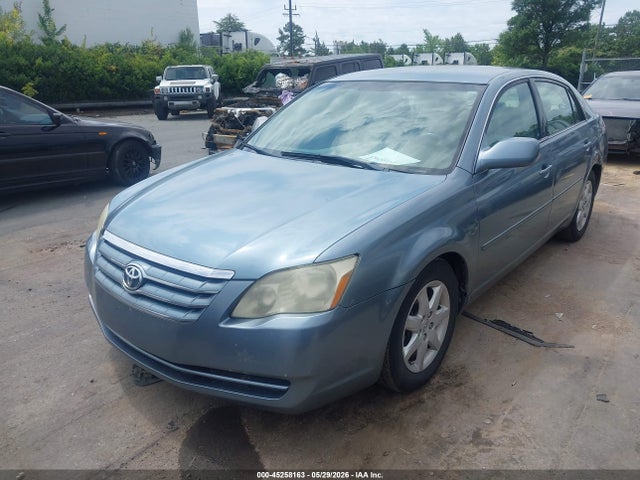 2005 Toyota Avalon Xl მანქანა იყიდება აუქციონზე, vin: 4T1BK36B15U027832, აუქციონის ნომერი: 45258163