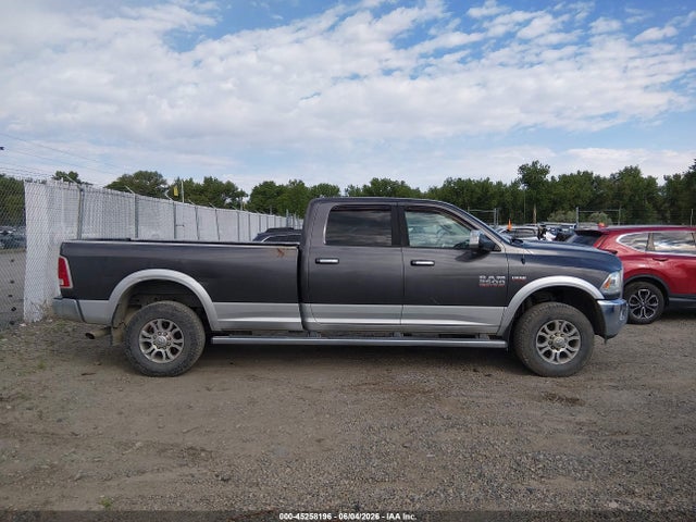 45258196 :رقم المزاد ، 3C6UR5KJ8FG515821 vin ، 2015 Ram 2500 Laramie مزاد بيع