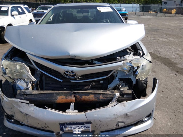 45258206 :رقم المزاد ، 4T1BF1FK6CU106547 vin ، 2012 Toyota Camry Se مزاد بيع