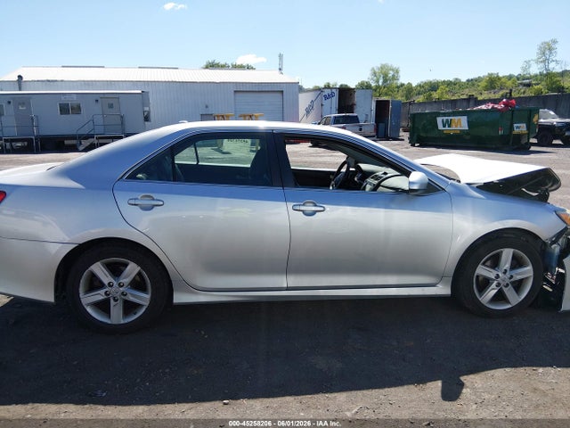 45258206 :رقم المزاد ، 4T1BF1FK6CU106547 vin ، 2012 Toyota Camry Se مزاد بيع