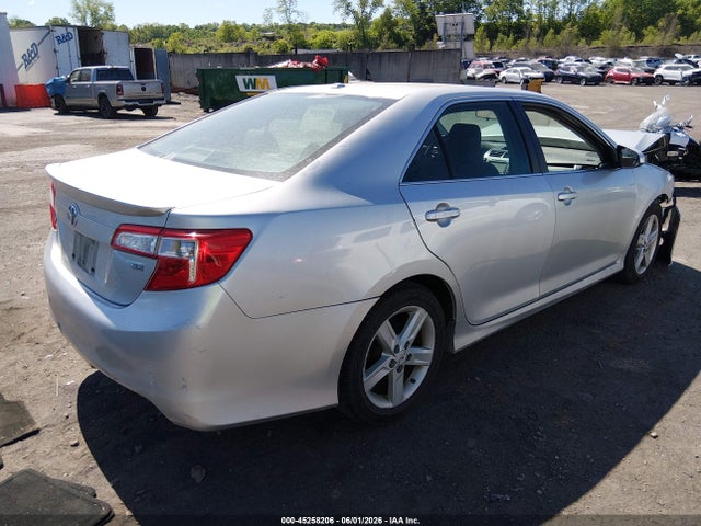 45258206 :رقم المزاد ، 4T1BF1FK6CU106547 vin ، 2012 Toyota Camry Se مزاد بيع