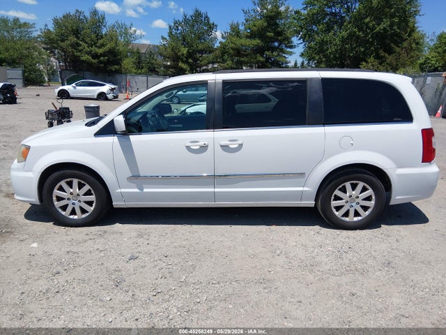 45258249 :رقم المزاد ، 2C4RC1BG1GR268893 vin ، 2016 Chrysler Town & Country Touring مزاد بيع