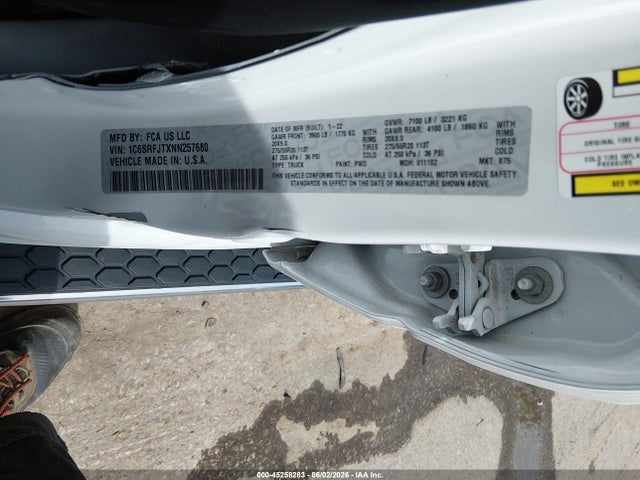 2022 Ram 1500 Laramie  4x4 5'7 Box მანქანა იყიდება აუქციონზე, vin: 1C6SRFJTXNN257680, აუქციონის ნომერი: 45258283