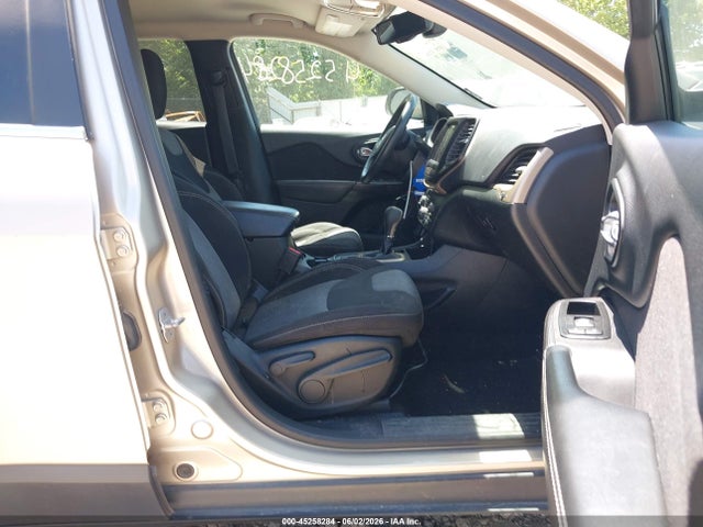 2014 Jeep Cherokee Latitude მანქანა იყიდება აუქციონზე, vin: 1C4PJLCB3EW288031, აუქციონის ნომერი: 45258284