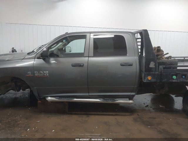 45258307 :رقم المزاد ، 3C6UR5HL2DG525721 vin ، 2013 Ram 2500 Tradesman مزاد بيع