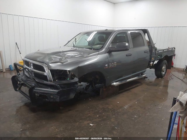 45258307 :رقم المزاد ، 3C6UR5HL2DG525721 vin ، 2013 Ram 2500 Tradesman مزاد بيع