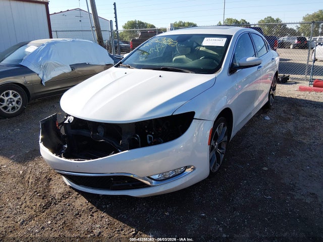 2015 Chrysler 200 C მანქანა იყიდება აუქციონზე, vin: 1C3CCCCB6FN640958, აუქციონის ნომერი: 45258363
