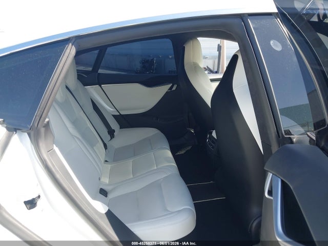 Tesla MODEL S 2017 5YJSA1E23HF233132 Image 8