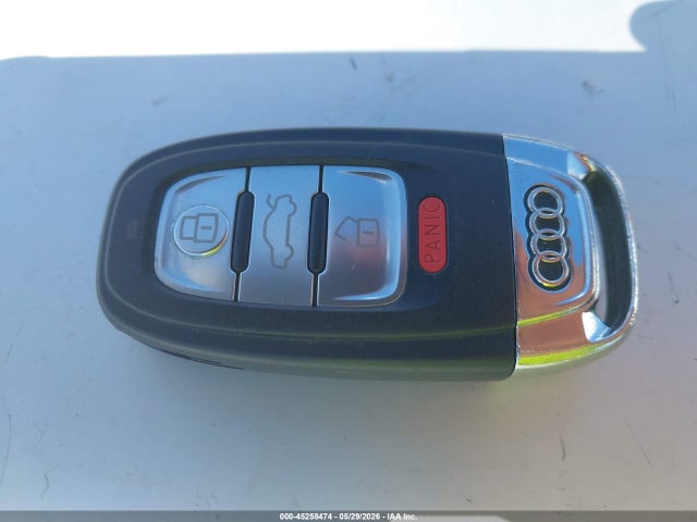 45258474 :رقم المزاد ، WA1M2AFP9HA043855 vin ، 2017 Audi Q5 2.0t Premium مزاد بيع