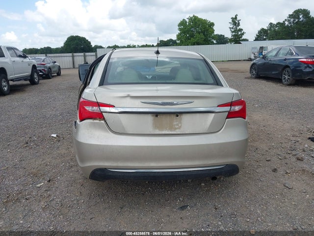 45258578 :رقم المزاد ، 1C3CCBBB5DN674060 vin ، 2013 Chrysler 200 Touring مزاد بيع