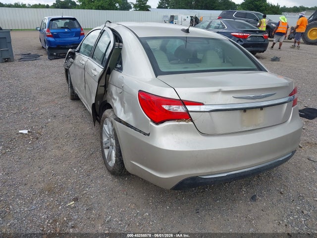 45258578 :رقم المزاد ، 1C3CCBBB5DN674060 vin ، 2013 Chrysler 200 Touring مزاد بيع