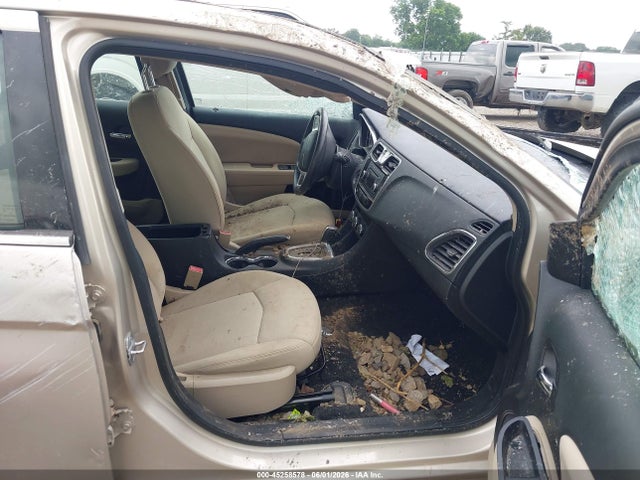 45258578 :رقم المزاد ، 1C3CCBBB5DN674060 vin ، 2013 Chrysler 200 Touring مزاد بيع