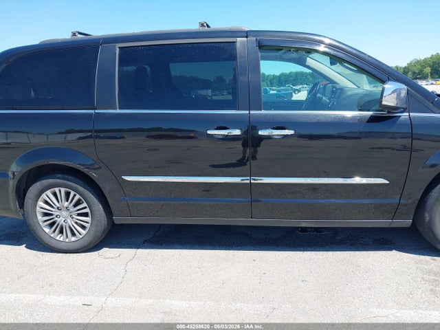 45258620 :رقم المزاد ، 2C4RC1CGXGR207606 vin ، 2016 Chrysler Town & Country Touring-l Anniversary Edition مزاد بيع