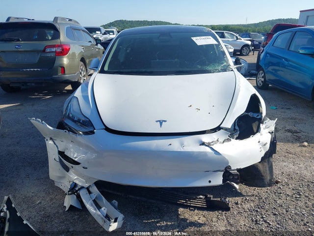 2020 Tesla Model 3 მანქანა იყიდება აუქციონზე, vin: 5YJ3E1EA5LF785708, აუქციონის ნომერი: 45258680