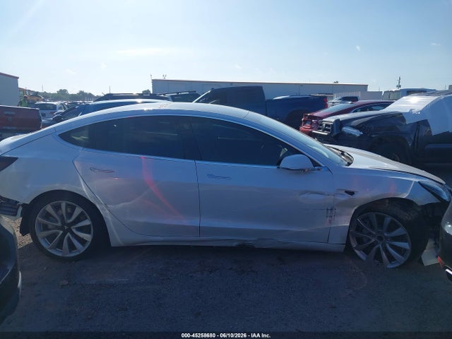 2020 Tesla Model 3 მანქანა იყიდება აუქციონზე, vin: 5YJ3E1EA5LF785708, აუქციონის ნომერი: 45258680