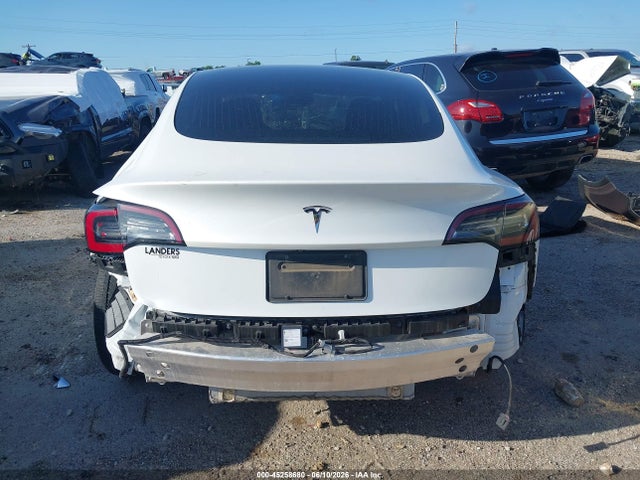 2020 Tesla Model 3 მანქანა იყიდება აუქციონზე, vin: 5YJ3E1EA5LF785708, აუქციონის ნომერი: 45258680