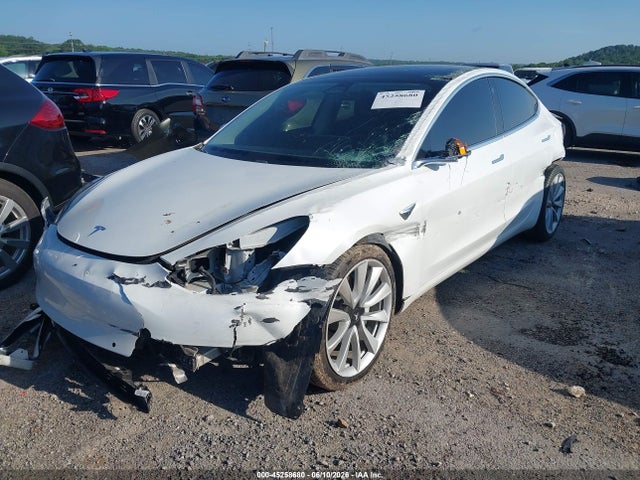 2020 Tesla Model 3 მანქანა იყიდება აუქციონზე, vin: 5YJ3E1EA5LF785708, აუქციონის ნომერი: 45258680
