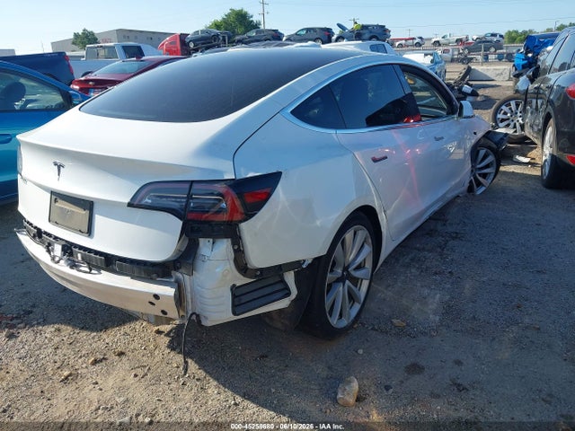 2020 Tesla Model 3 მანქანა იყიდება აუქციონზე, vin: 5YJ3E1EA5LF785708, აუქციონის ნომერი: 45258680