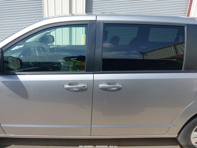 Dodge Grand Caravan Se 2018 2C4RDGBG7JR288704 Image 16