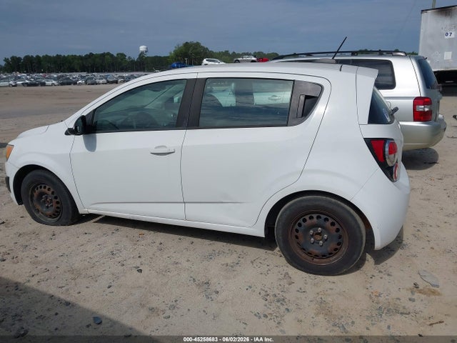 45258683 :رقم المزاد ، 1G1JA6SH2G4152140 vin ، 2016 Chevrolet Sonic Ls Auto مزاد بيع