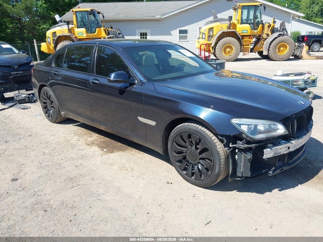 2014 Bmw 740li Xdrive მანქანა იყიდება აუქციონზე, vin: WBAYF4C59ED282099, აუქციონის ნომერი: 45258694