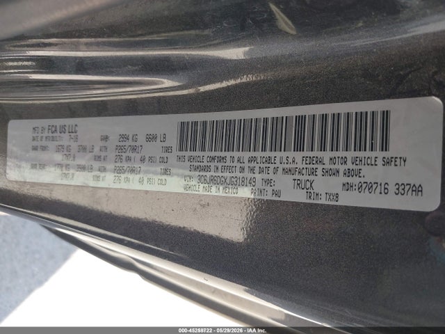 45258722 :رقم المزاد ، 3C6JR6DGXJG318149 vin ، 2018 Ram 1500 Tradesman  4x2 8' Box مزاد بيع