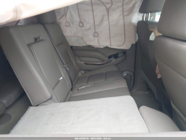 1GKS1GKC0HR215945 GMC Yukon Xl Slt