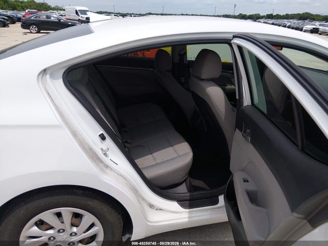 Продажа на аукционе авто 2017 Hyundai Elantra Se, vin: 5NPD74LF3HH206142, номер лота: 45258745