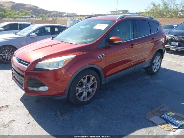1FMCU0J91EUD09390 Ford Escape Titanium
